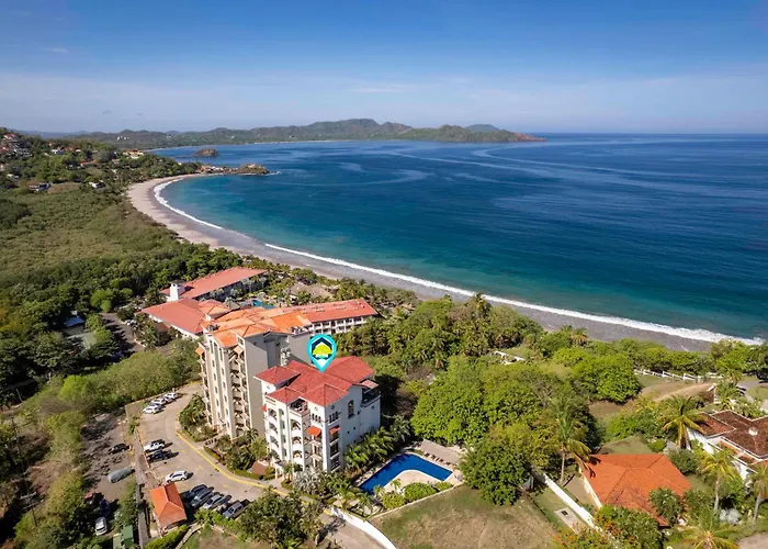 Stylish Flamingo With Ocean Views, Renovated Kitchen & Walkable Access * Playa Flamingo