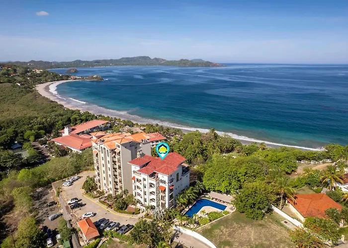 Stylish Flamingo With Ocean Views, Renovated Kitchen & Walkable Access *